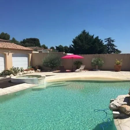 Guest house Chateau Gombert *